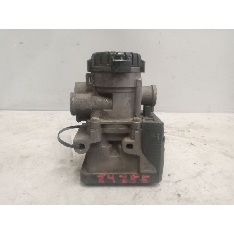 Recambio de valvula aire para renault magnum 4xx.18/4xx.26 02  fas 4x2 4xx.18 larga distancia referencia OEM IAM 20570906 VALVUL - Blanco 4
