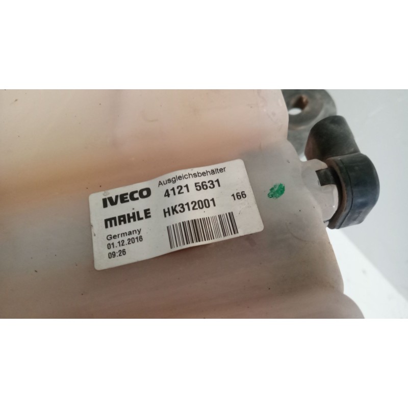 Recambio de deposito expansion para iveco stralis (ad/at) fg at y / p 6x2 larga distancia referencia OEM IAM 41215631 - Blanco 6