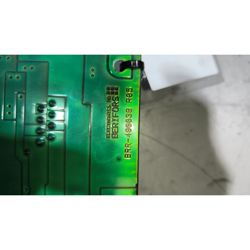 Recambio de caja reles / fusibles para volvo fh 12 asta 2001 e2 / e3 12.1 diesel (d12d380) referencia OEM IAM 3986210 - Blanco 4
