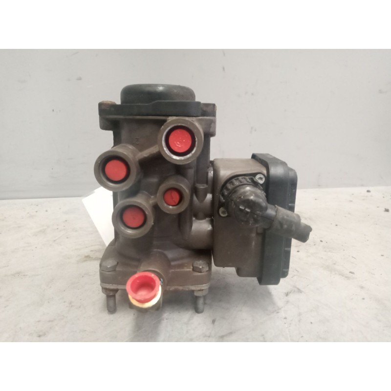 Recambio de valvula aire para scania serie p/g/r (c-clase) 11.7 diesel referencia OEM IAM 1790879 VALVULA EBS K000089 - Blanco 6