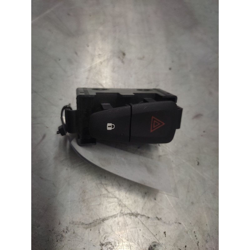 Recambio de warning para dacia sandero ii (b8_) tce 90 (b8m1, b8ma) referencia OEM IAM  6 PINS 