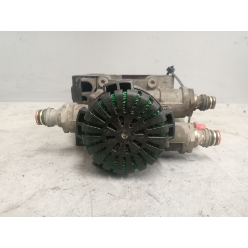 Recambio de valvula aire para renault magnum ab diesel referencia OEM IAM 21122034 VALVULA EBS K021203 - Blanco 3