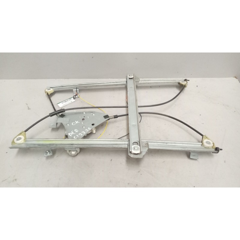 Recambio de elevalunas delantero derecho para renault hr xxx.18/26 premium 01  11.1 diesel referencia OEM IAM 7484561621  