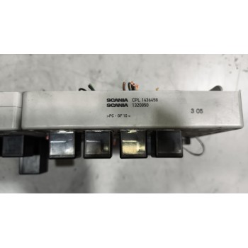 Recambio de caja reles / fusibles para scania 4 - series 164 l/580 referencia OEM IAM 1498931 1436458 