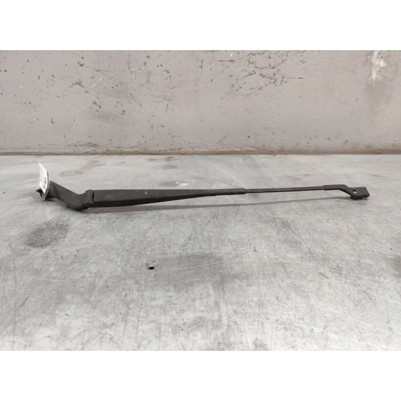 Recambio de brazo limpia delantero izquierdo para peugeot boxer furgoneta 2.0 bluehdi 130 referencia OEM IAM   