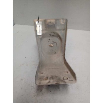 Recambio de soporte para iveco eurocargo referencia OEM IAM 8142988 SOPORTE PELDAÑO DERECHO 