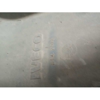 Recambio de soporte para iveco eurocargo referencia OEM IAM 8142988 SOPORTE PELDAÑO DERECHO 