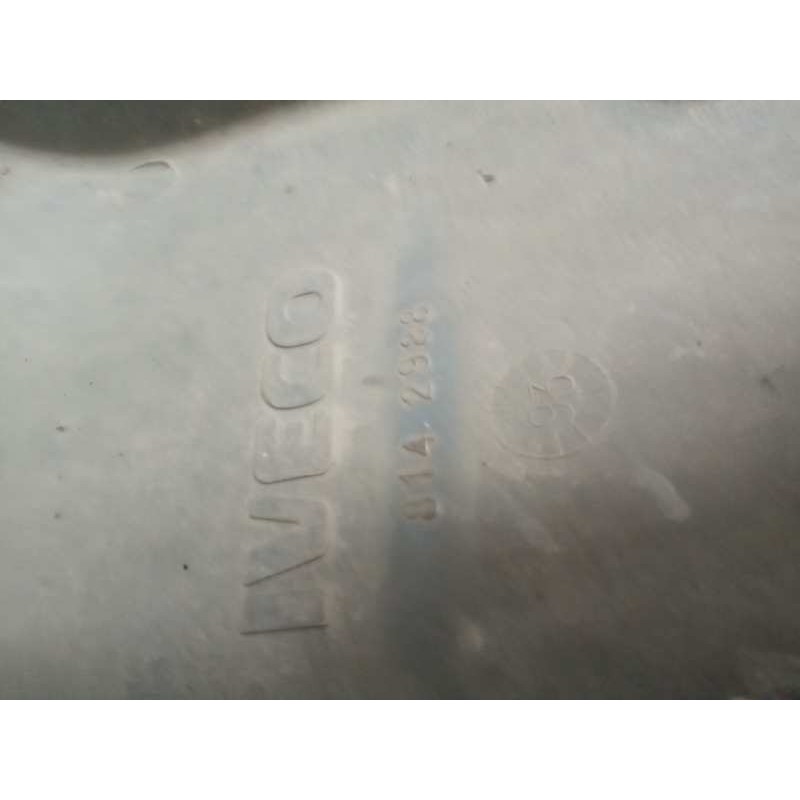 Recambio de soporte para iveco eurocargo referencia OEM IAM 8142988 SOPORTE PELDAÑO DERECHO - Blanco 2