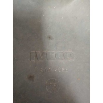 Recambio de soporte para iveco eurocargo referencia OEM IAM 8142988 SOPORTE PELDAÑO IZQUIERDO 