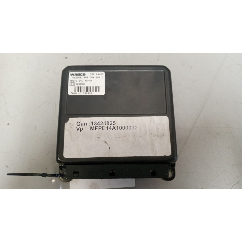 Recambio de modulo electronico para iveco stralis (ad/at) fg at y / p 6x2 larga distancia referencia OEM IAM 4460046060 CENTRALI - Blanco