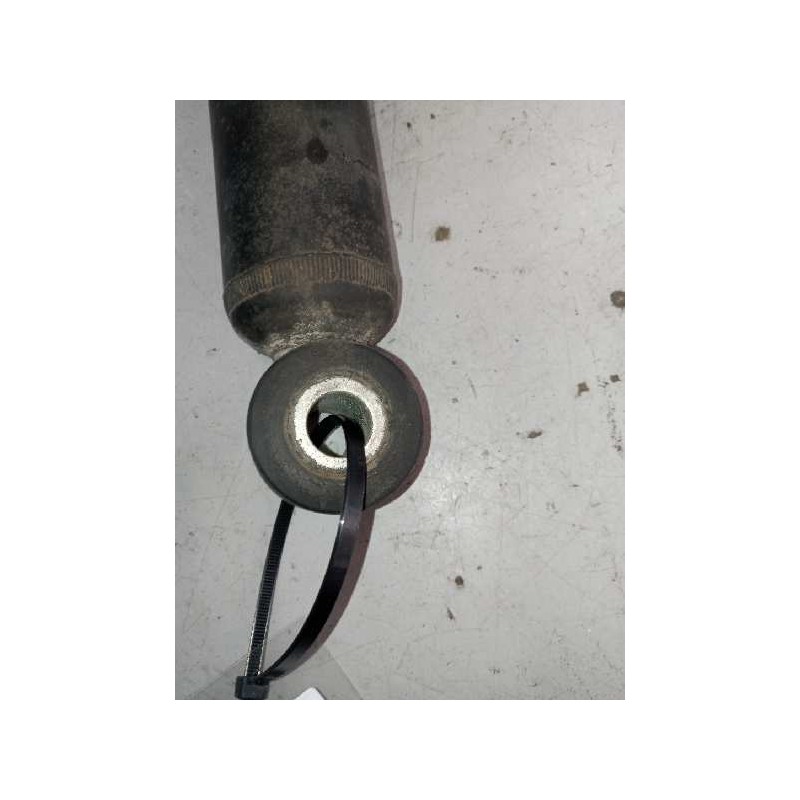 Recambio de amortiguador trasero para iveco daily caja abierta / volquete 35 - c 17 caja abierta referencia OEM IAM 504043718 90 - Blanco 2