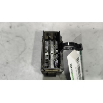 Recambio de interruptor para volvo fh 12 asta 2001 e2 / e3 12.1 diesel (d12d380) referencia OEM IAM 8157751  