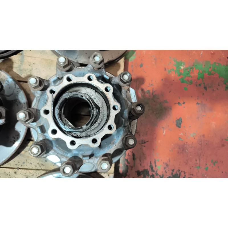 Recambio de buje trasero derecho para daf serie xf105.xxx 12.9 diesel referencia OEM IAM 1657637  