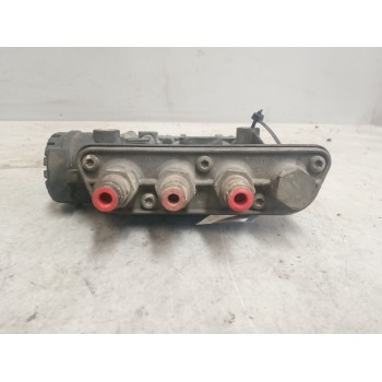 Recambio de valvula aire para renault magnum ab diesel referencia OEM IAM 21083660  K019821