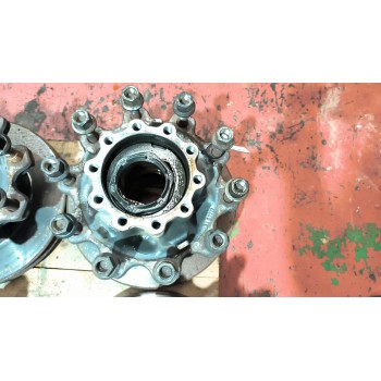 Recambio de buje trasero derecho para daf serie xf105.xxx fsa 4x2 space-cab referencia OEM IAM 1657637  