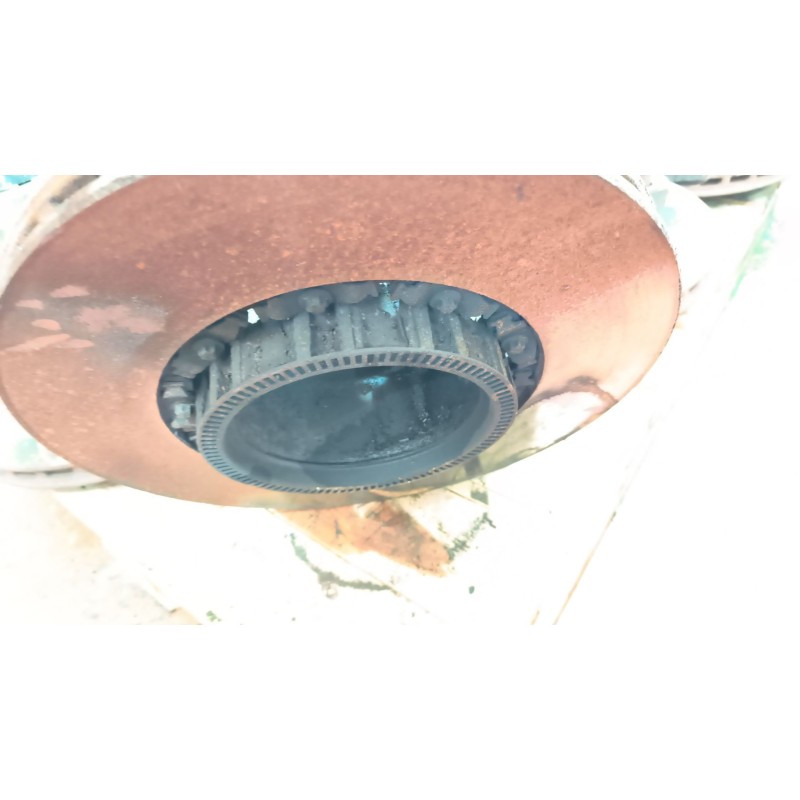 Recambio de buje trasero derecho para daf serie xf105.460 fsa 4x2 space-cab referencia OEM IAM 1657637 2