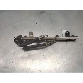 Recambio de rampa inyectora para audi a4 berlina (b5) 1.8 referencia OEM IAM 058133681B  