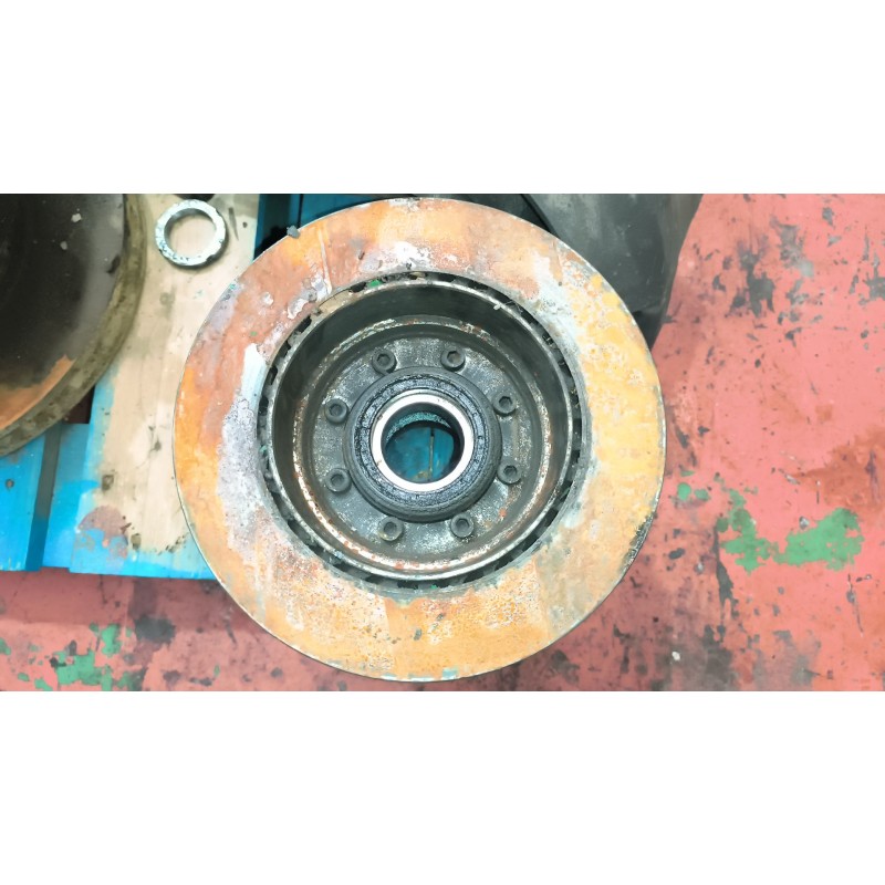 Recambio de buje trasero derecho para nissan atleon 35.13 referencia OEM IAM 432049X400 4