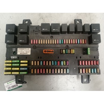 Recambio de caja reles / fusibles para volvo fh xxx 12.8 diesel referencia OEM IAM 20568055  