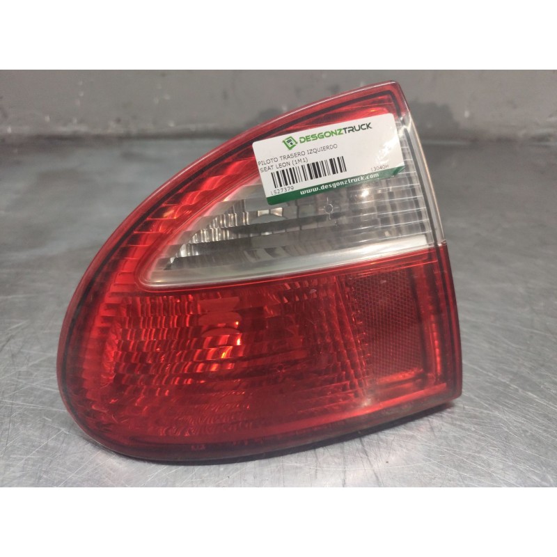 Recambio de piloto trasero izquierdo para seat leon (1m1) signo referencia OEM IAM 13040H  