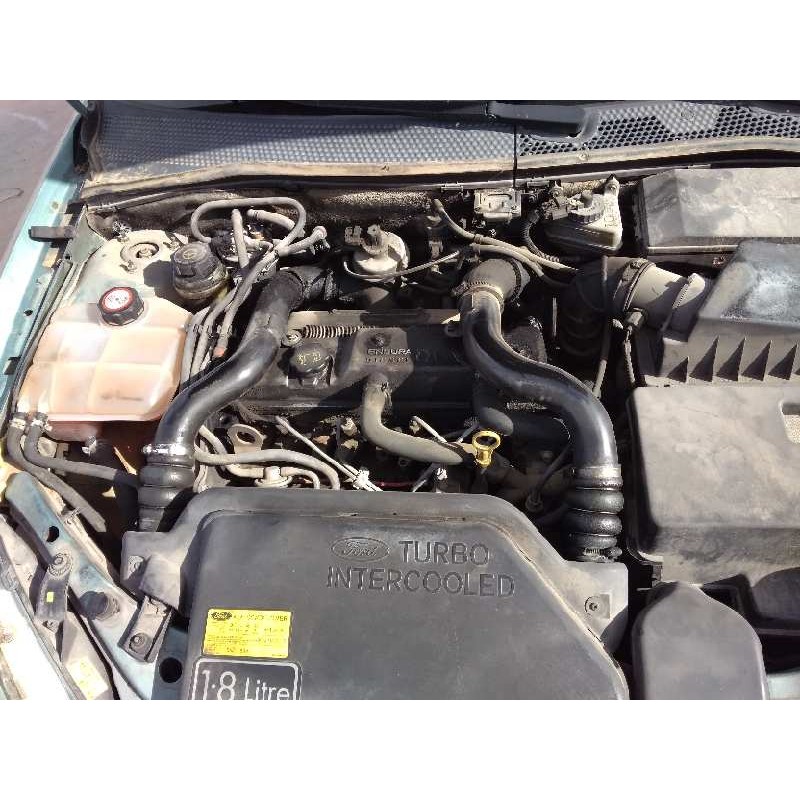 FORD FOCUS BERLINA (CAK)