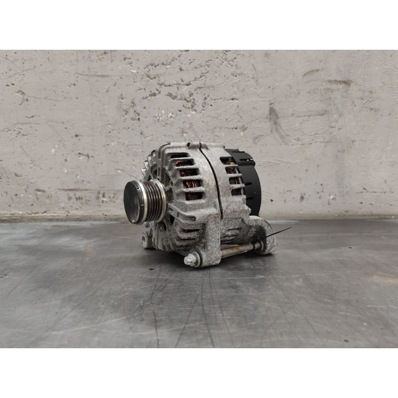 Recambio de alternador para bmw 3 (f30, f80) 320 d referencia OEM IAM FG18D111  