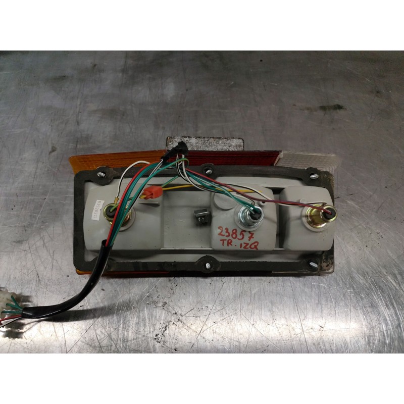 Recambio de piloto trasero derecho para nissan patrol (k/w160) familiar (w160) referencia OEM IAM - Blanco 2