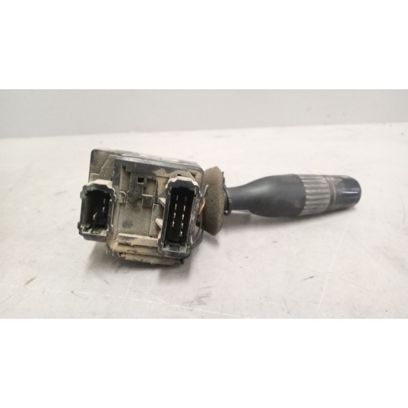 Recambio de mando intermitentes para renault hr 420.18/26 premium 01  fsa 4x2 420.18 larga distancia referencia OEM IAM 50018375 - Blanco 3