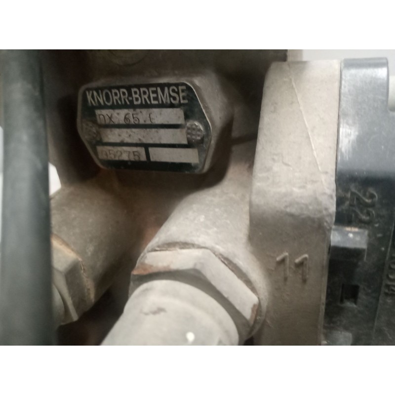 Recambio de valvula aire para iveco eurocargo 05.03  5.9 diesel referencia OEM IAM DX65C - Blanco 2