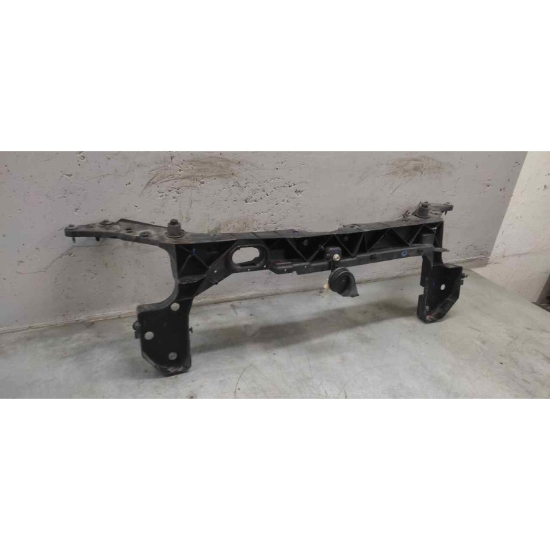 Recambio de travesaño superior para renault clio iii dynamique referencia OEM IAM - Rojo 2