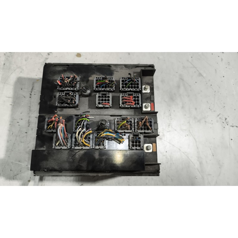 Recambio de caja reles / fusibles para mercedes-benz axor 2-ejes 18 ton 2004  6.4 diesel (om 906 la) referencia OEM IAM A0015433 - Naranja 6