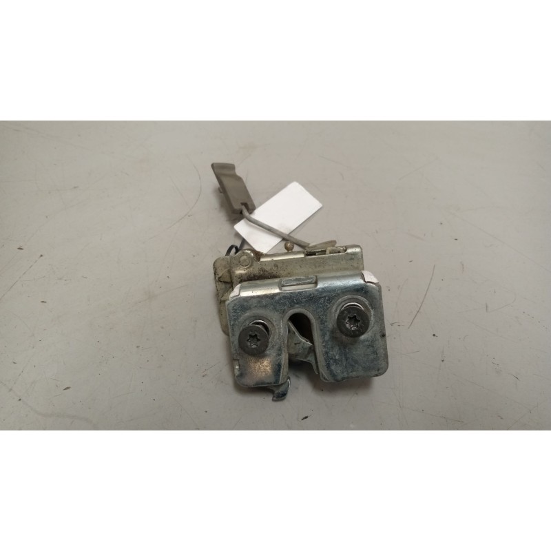 Recambio de resbalon cerradura puerta delantera derecha para daf serie xf105.xxx 12.9 diesel referencia OEM IAM   