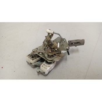Recambio de resbalon cerradura puerta delantera derecha para daf serie xf105.xxx 12.9 diesel referencia OEM IAM   