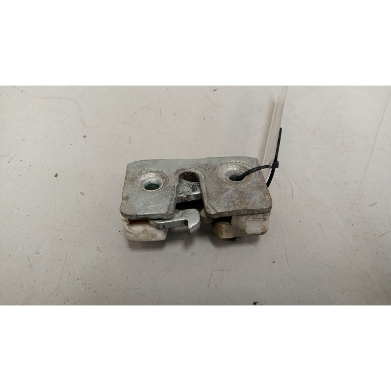 Recambio de cerradura puerta delantera derecha para daf serie xf105.xxx 12.9 diesel referencia OEM IAM   