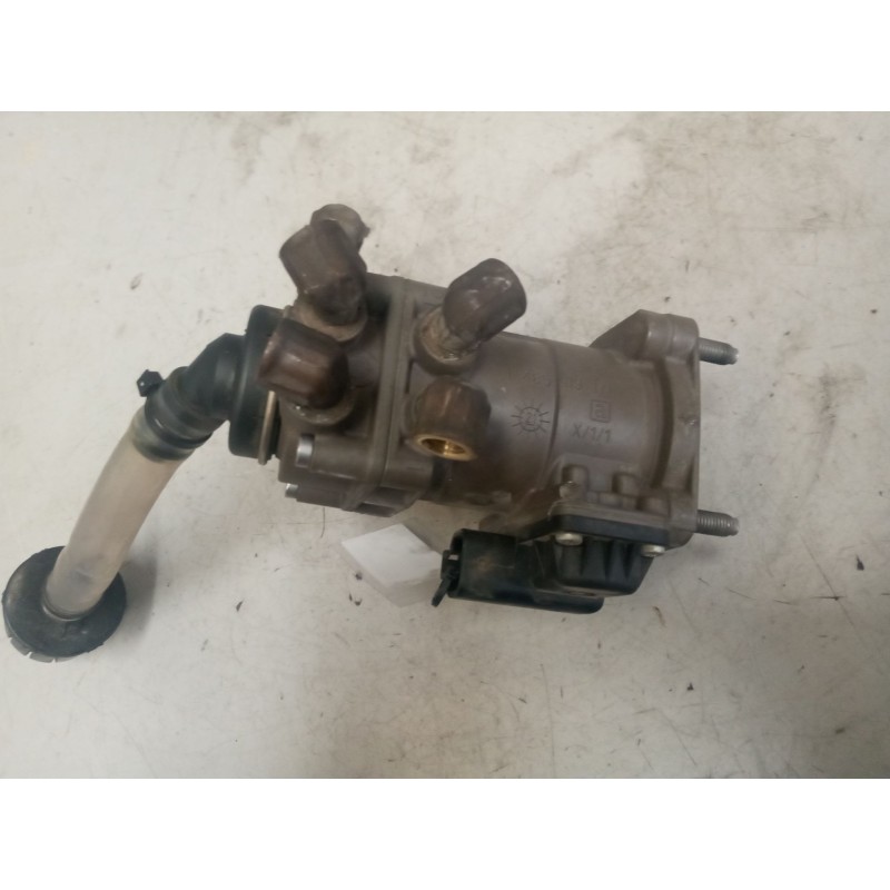 Recambio de valvula aire para volvo fh 480 12.8 diesel referencia OEM IAM K040159X00 - Blanco 7
