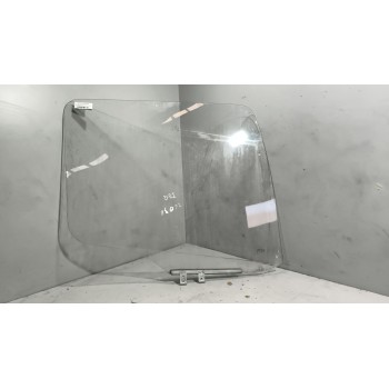 Recambio de luna delantera izquierda para mercedes-benz axor 2-ejes 18 ton 2004  6.4 diesel (om 906 la) referencia OEM IAM A9737