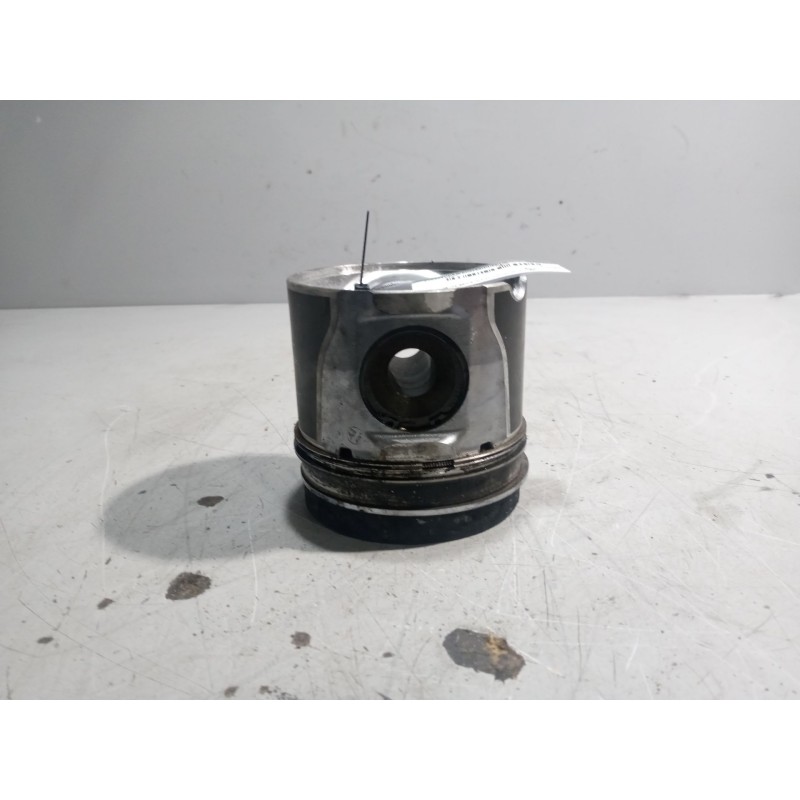 Recambio de piston para renault midlum referencia OEM IAM 7485126579  