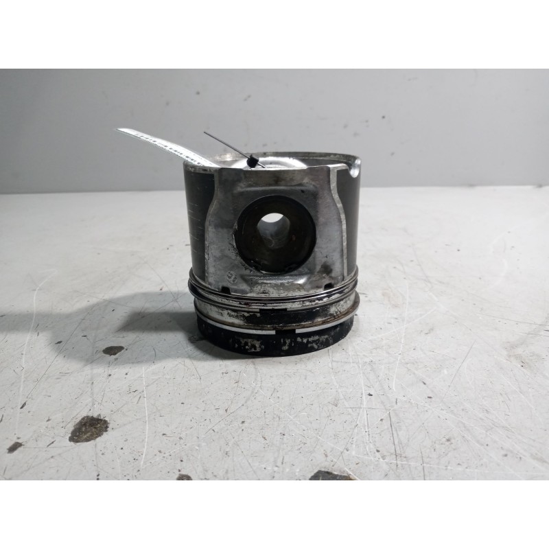 Recambio de piston para renault midlum referencia OEM IAM 7485126579  