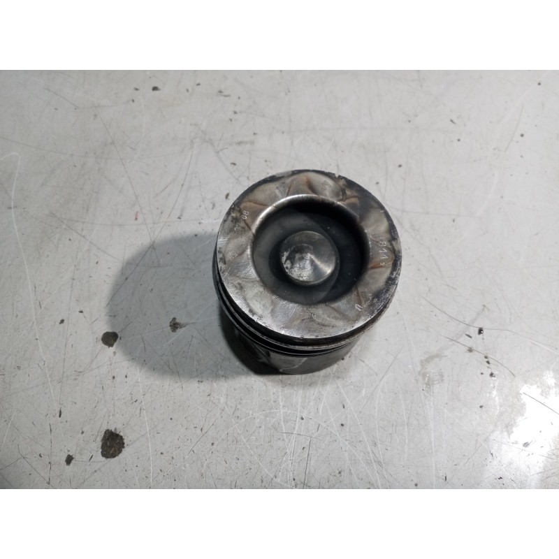 Recambio de piston para renault midlum referencia OEM IAM 7485126579 2