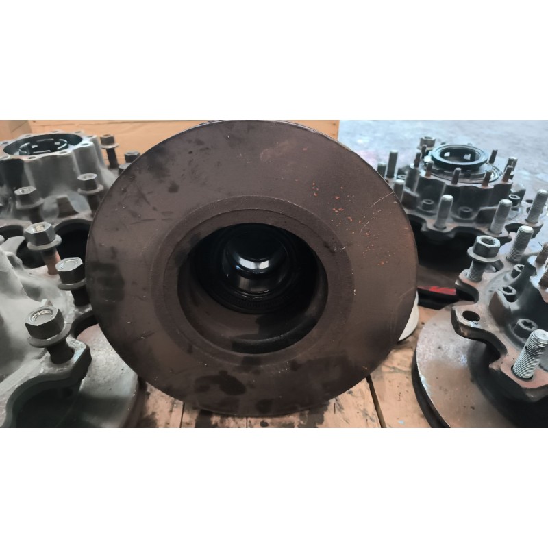 Recambio de buje trasero izquierdo para man tgx 33.xxx 12.4 diesel referencia OEM IAM 81357013155 81357010155 