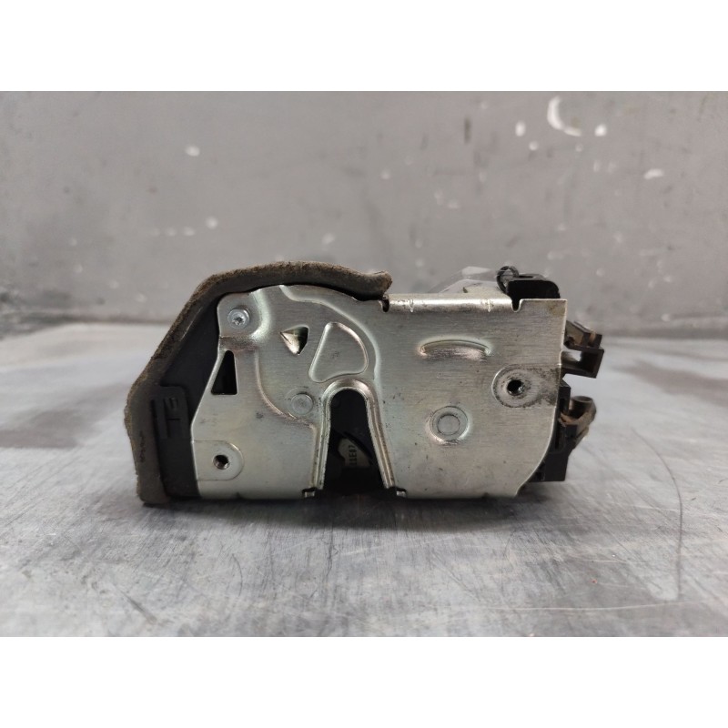 Recambio de cerradura puerta trasera derecha para bmw 3 (e90) 320 d referencia OEM IAM 7060296 - Azul 4