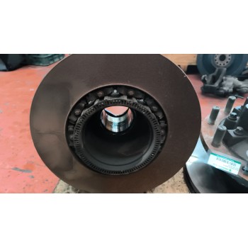 Recambio de buje trasero derecho para daf serie xf105.xxx 12.9 diesel referencia OEM IAM 1657637  