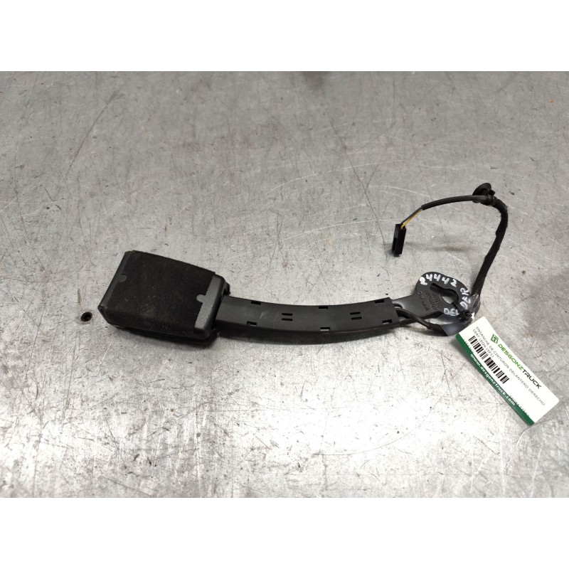 Recambio de enganche de cinturon delantero derecho para seat leon (5f1) 1.6 tdi referencia OEM IAM 5F0857756A  