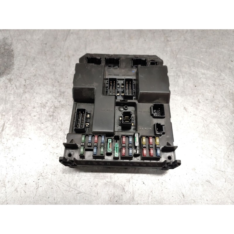 Recambio de caja reles / fusibles para peugeot 307 (s1) xt referencia OEM IAM 9651197580  BSI