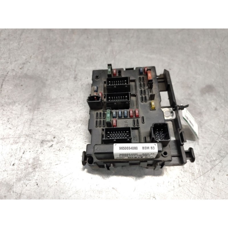 Recambio de caja reles / fusibles para peugeot 307 (s1) xt referencia OEM IAM 9650664080  BSM