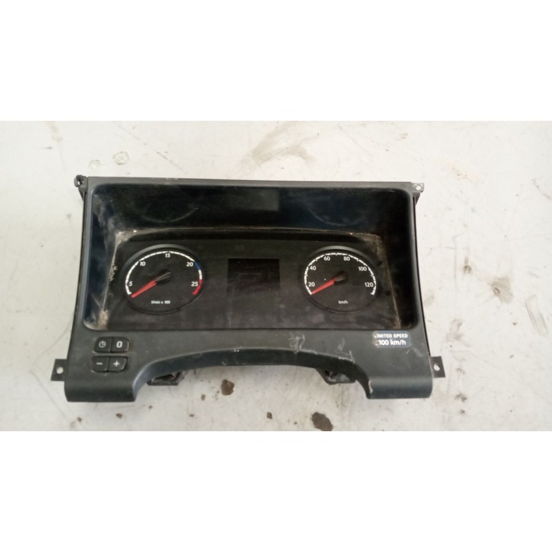 Recambio de cuadro instrumentos para scania magnus referencia OEM IAM 2303334 1896868 2627472
