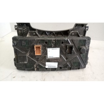 Recambio de cuadro instrumentos para scania magnus referencia OEM IAM 2303334 1896868 2627472