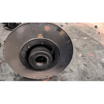 Recambio de buje delantero para renault magnum ab diesel referencia OEM IAM 7421022433  