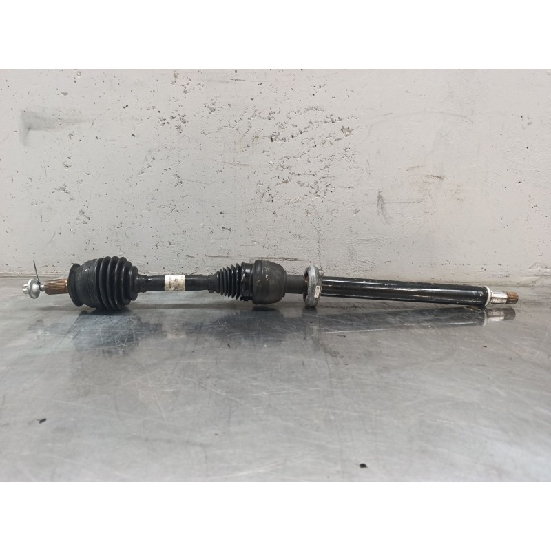 Recambio de transmision delantera derecha para infiniti q30 1.5 d referencia OEM IAM 2463309100  