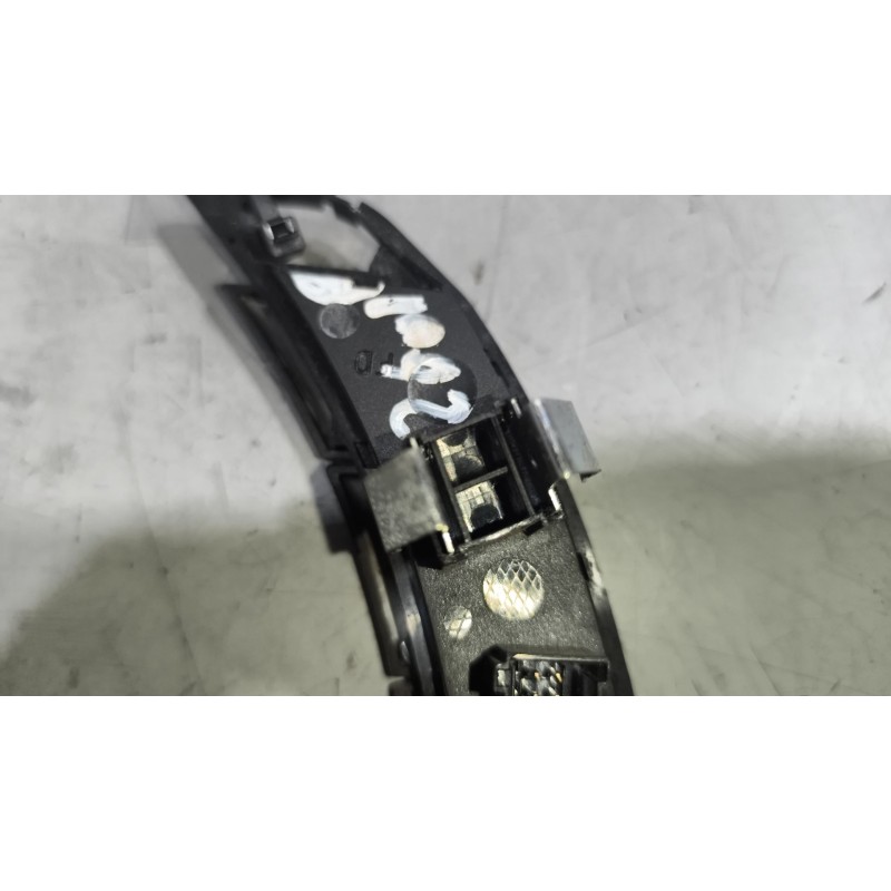 Recambio de interruptor para iveco stralis (as) 11.1 diesel referencia OEM IAM 5801307776 - Blanco 2